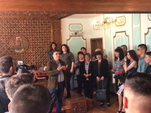 г-н Нида Ахмедов и екипа му посрещнаха зрелостниците от випуск 2018/2019 година