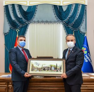 Официална делегация
