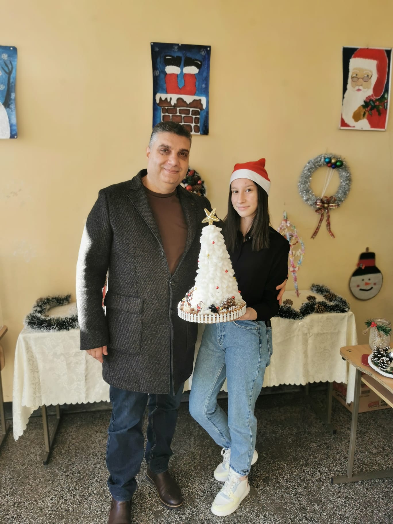 Kоледен базар в сградата на СУ „Георги Стойков Раковски” град Каолиново